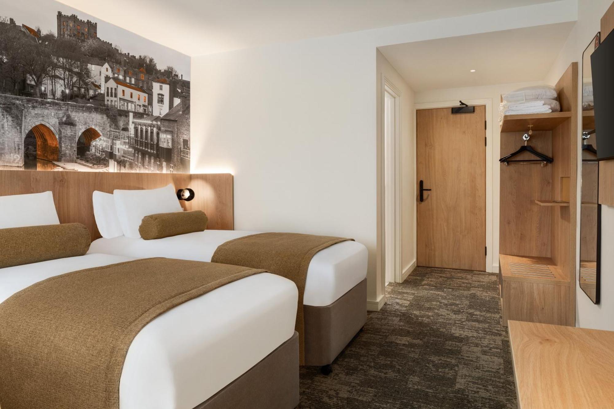 Hotel Super 8 By Wyndham Durham Esterno foto