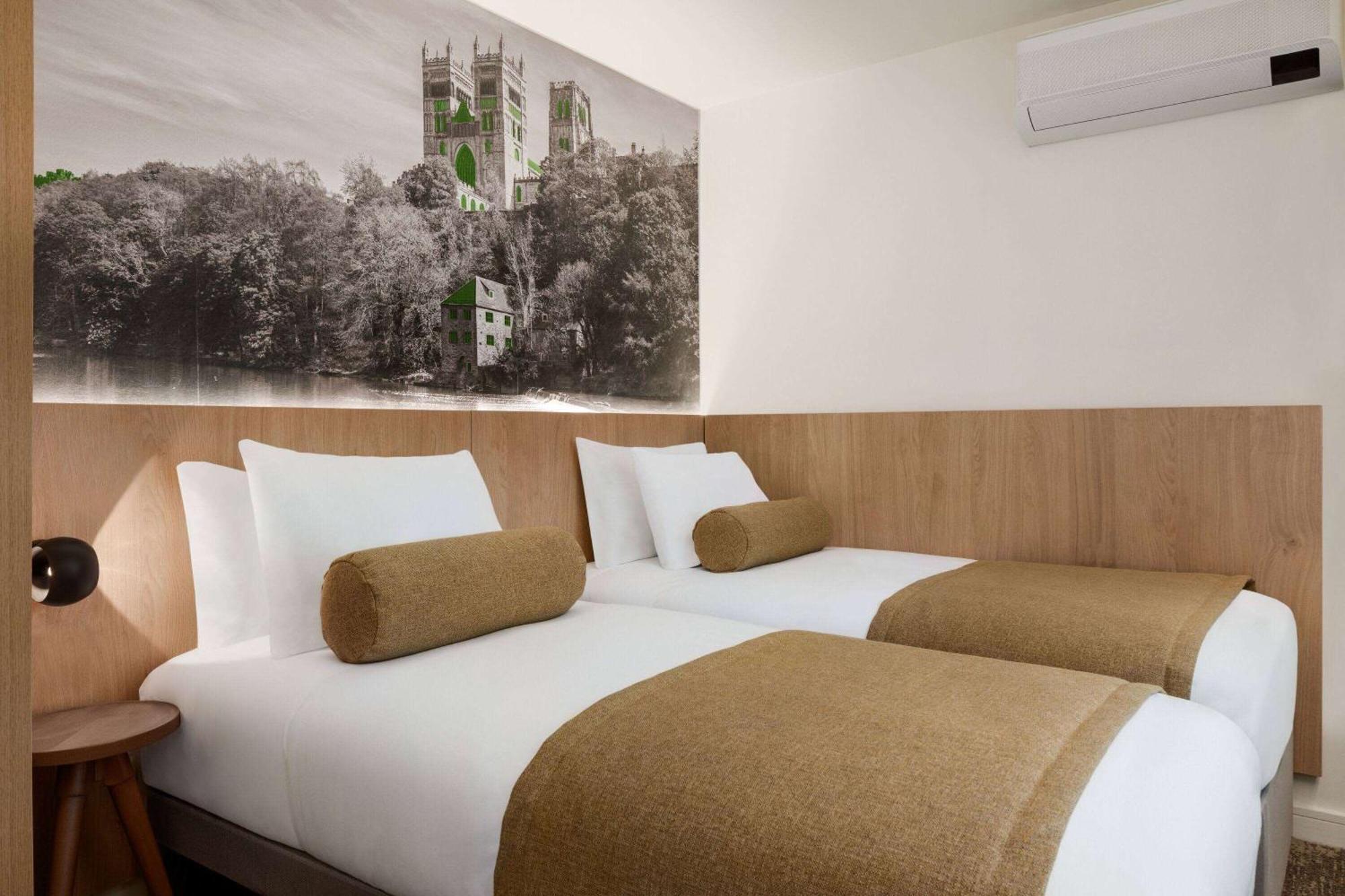 Hotel Super 8 By Wyndham Durham Esterno foto