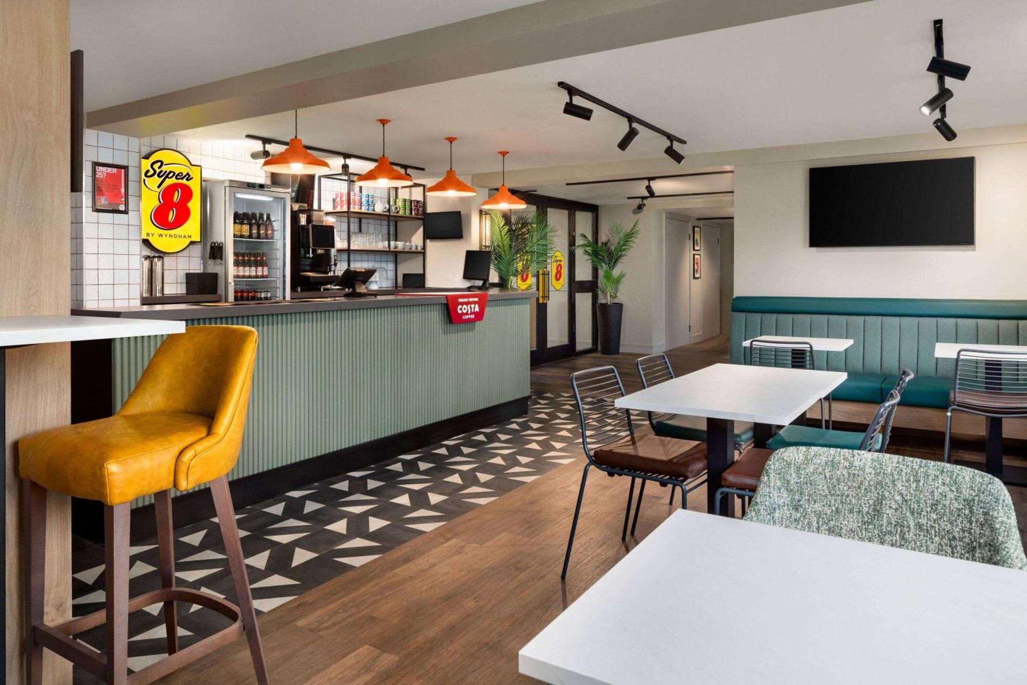 Hotel Super 8 By Wyndham Durham Esterno foto