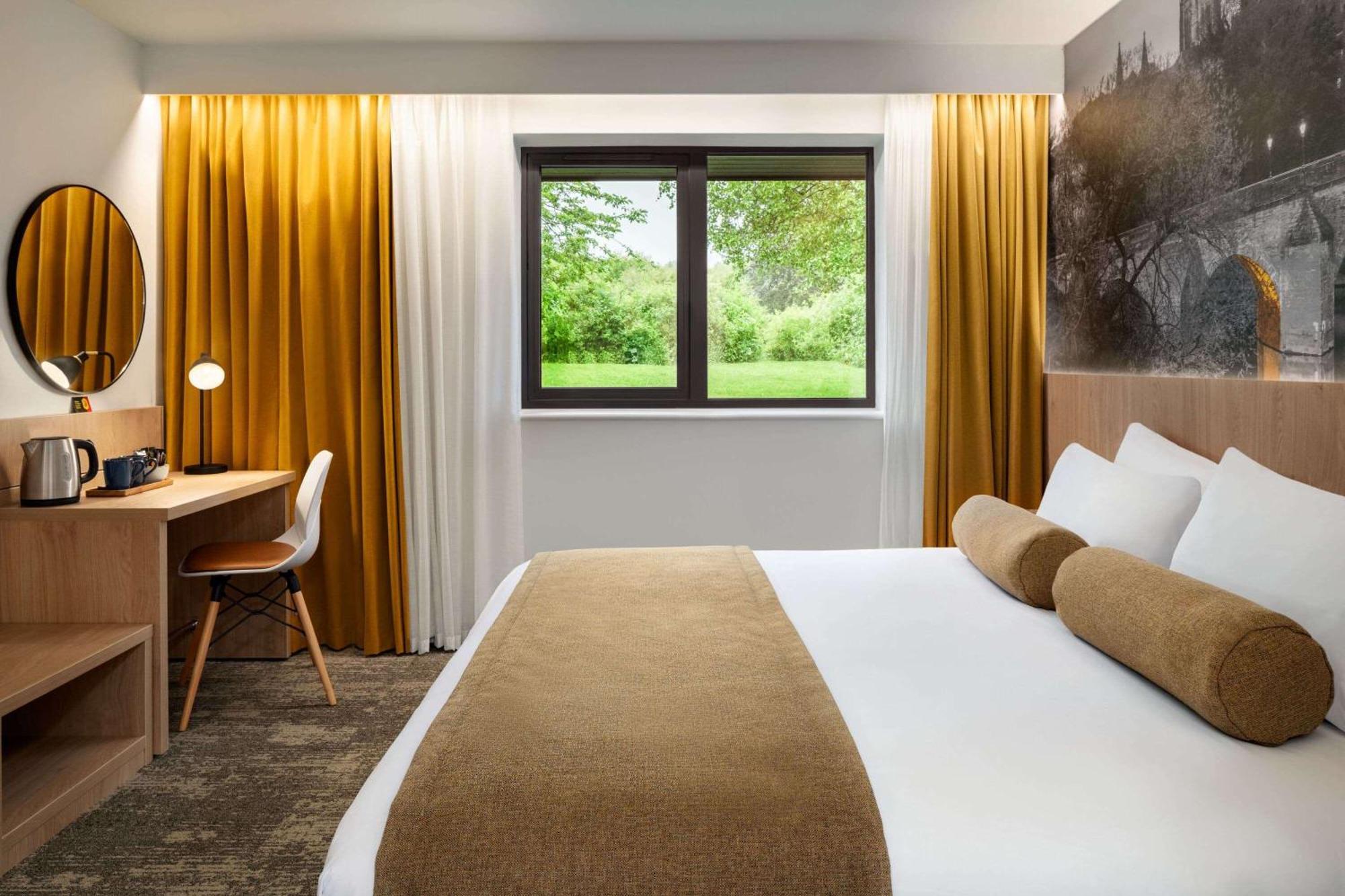 Hotel Super 8 By Wyndham Durham Esterno foto