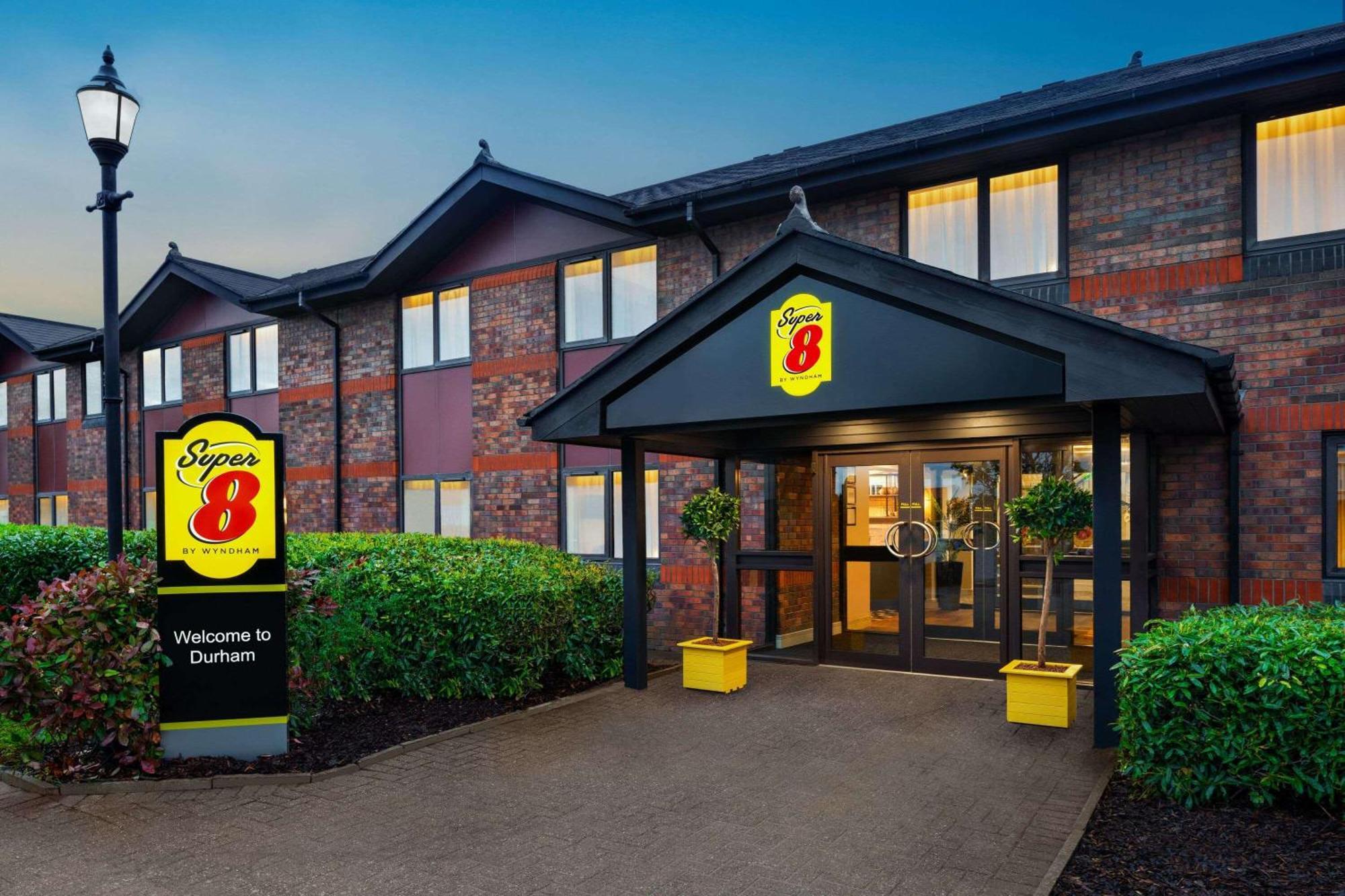 Hotel Super 8 By Wyndham Durham Esterno foto